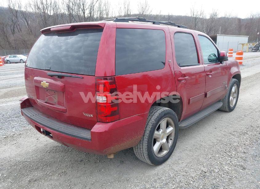 Photo 4 of 2013 Chevrolet Tahoe LT (VIN 1GNSCBE0XDR171707)