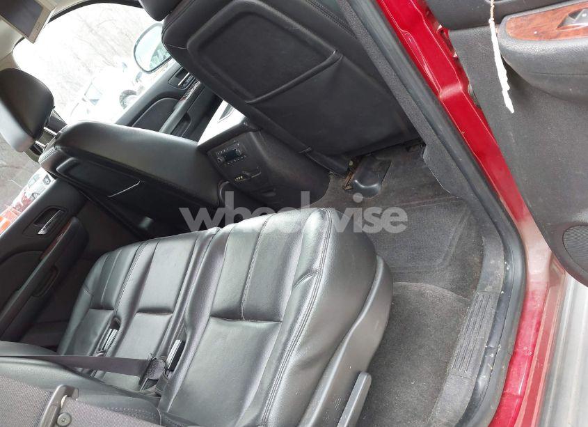 Photo 8 of 2013 Chevrolet Tahoe LT (VIN 1GNSCBE0XDR171707)