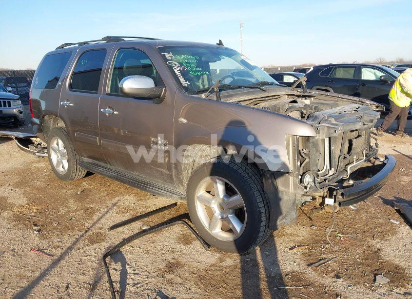 2013 Chevrolet Tahoe LT (VIN 1GNSCBE0XDR344691) main photo