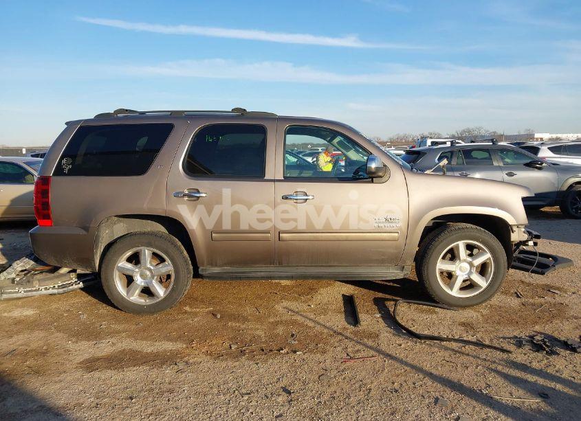 Photo 14 of 2013 Chevrolet Tahoe LT (VIN 1GNSCBE0XDR344691)