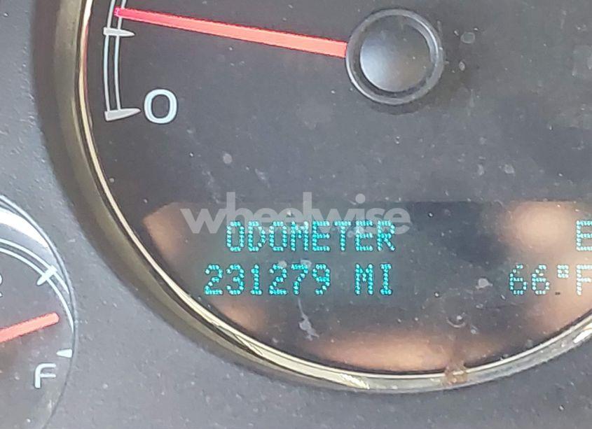 Photo 16 of 2013 Chevrolet Tahoe LT (VIN 1GNSCBE0XDR344691)