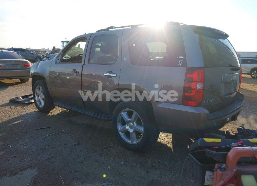 Photo 3 of 2013 Chevrolet Tahoe LT (VIN 1GNSCBE0XDR344691)