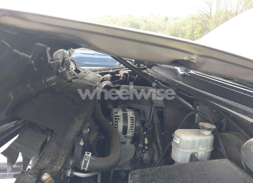 Photo 10 of 2013 Chevrolet Tahoe LT (VIN 1GNSCBE0XDR357490)