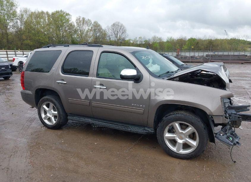 Photo 12 of 2013 Chevrolet Tahoe LT (VIN 1GNSCBE0XDR357490)