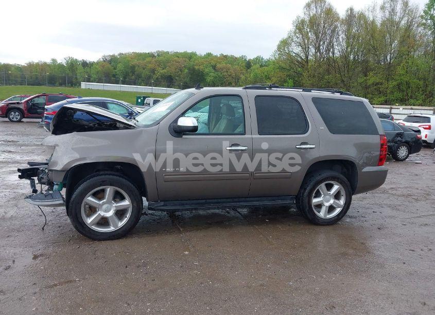 Photo 13 of 2013 Chevrolet Tahoe LT (VIN 1GNSCBE0XDR357490)