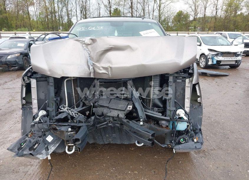 Photo 6 of 2013 Chevrolet Tahoe LT (VIN 1GNSCBE0XDR357490)