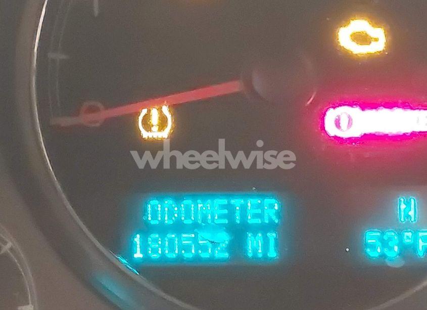 Photo 16 of 2014 Chevrolet Tahoe LT (VIN 1GNSCBE0XER189402)