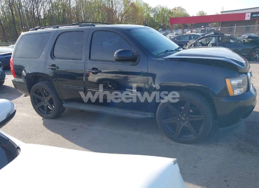 Photo 13 of 2014 Chevrolet Tahoe LT (VIN 1GNSCBE0XER202150)