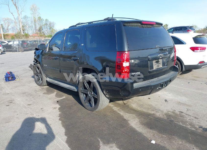 Photo 3 of 2014 Chevrolet Tahoe LT (VIN 1GNSCBE0XER202150)