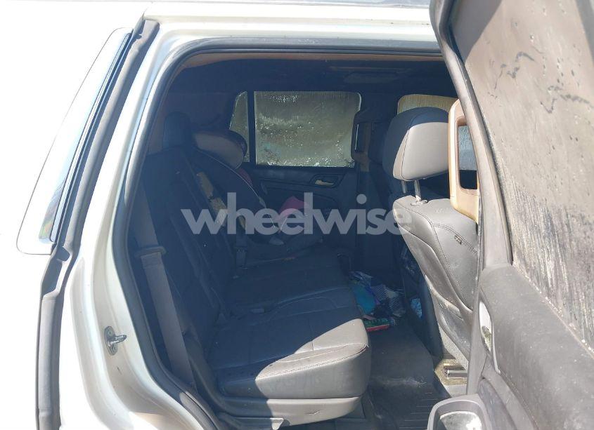 Photo 8 of 2015 Chevrolet Tahoe LT (VIN 1GNSCBKC0FR207485)