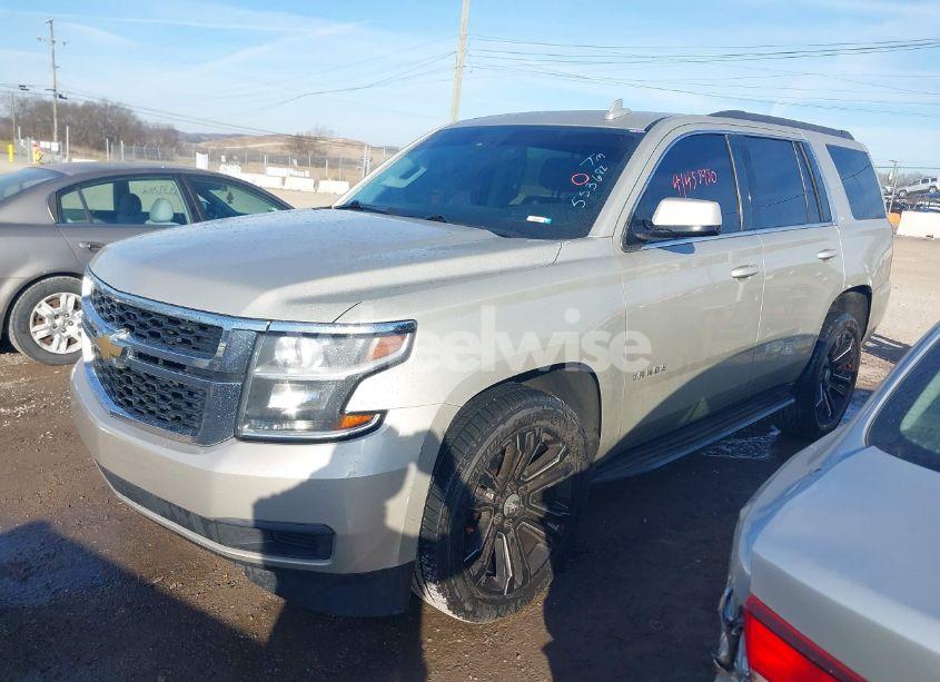 Photo 2 of 2015 Chevrolet Tahoe LT (VIN 1GNSCBKC0FR553682)