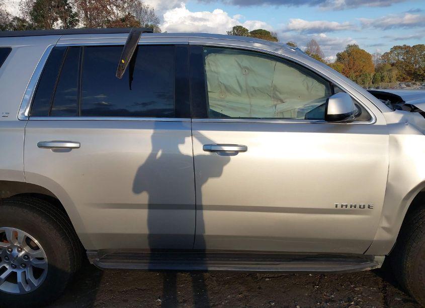 Photo 13 of 2015 Chevrolet Tahoe LT (VIN 1GNSCBKC0FR562575)