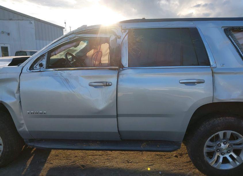 Photo 14 of 2015 Chevrolet Tahoe LT (VIN 1GNSCBKC0FR562575)