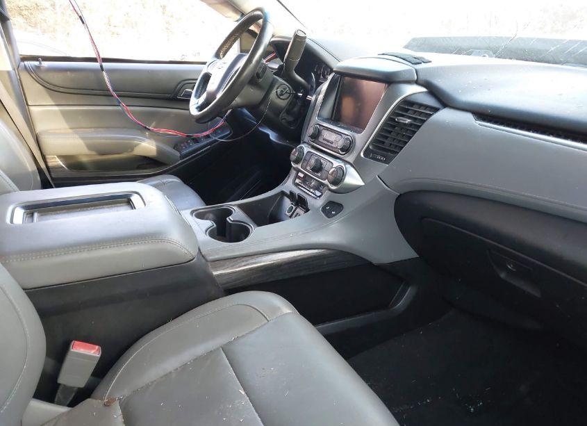 Photo 5 of 2015 Chevrolet Tahoe LT (VIN 1GNSCBKC0FR562575)