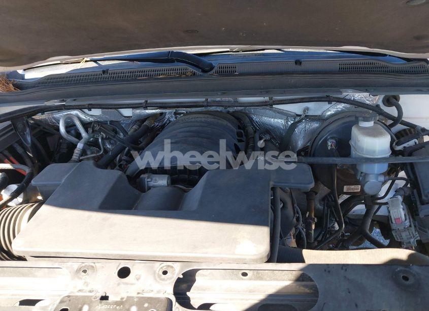 Photo 10 of 2015 Chevrolet Tahoe LT (VIN 1GNSCBKC0FR586780)