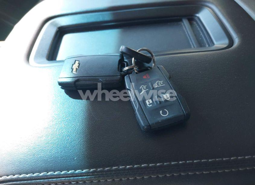 Photo 11 of 2015 Chevrolet Tahoe LT (VIN 1GNSCBKC0FR586780)