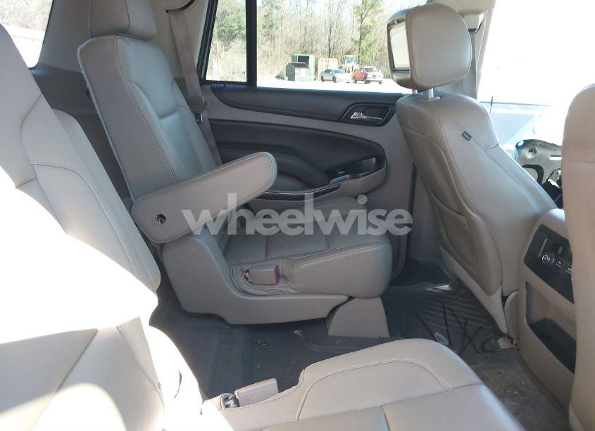 Photo 8 of 2015 Chevrolet Tahoe LT (VIN 1GNSCBKC0FR586780)