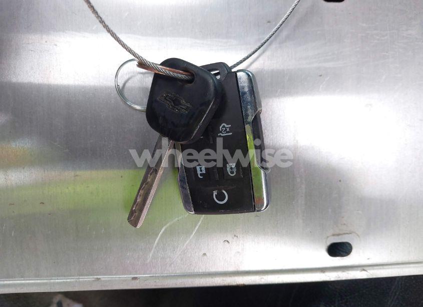 Photo 11 of 2016 Chevrolet Tahoe LT (VIN 1GNSCBKC0GR101667)