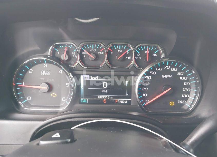 Photo 7 of 2016 Chevrolet Tahoe LT (VIN 1GNSCBKC0GR101667)