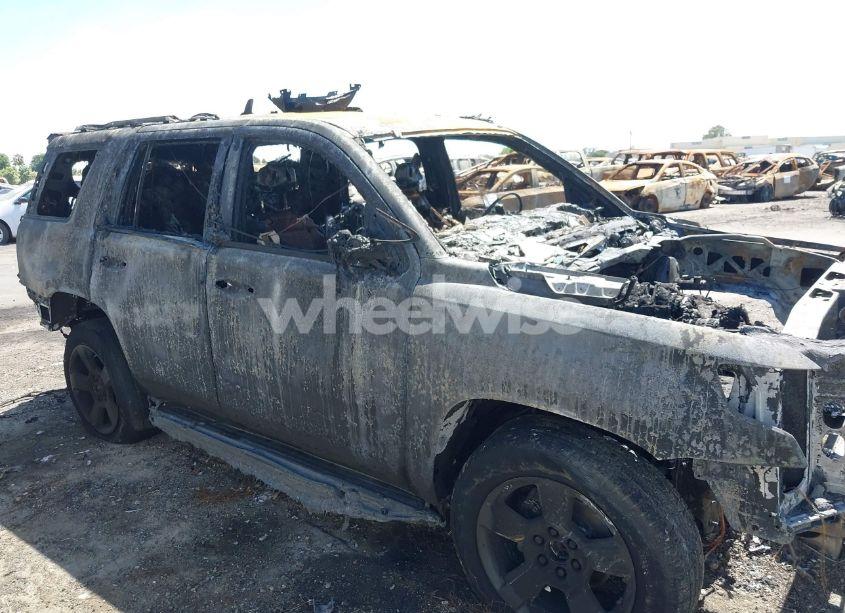 Photo 12 of 2016 Chevrolet Tahoe LT (VIN 1GNSCBKC0GR163943)