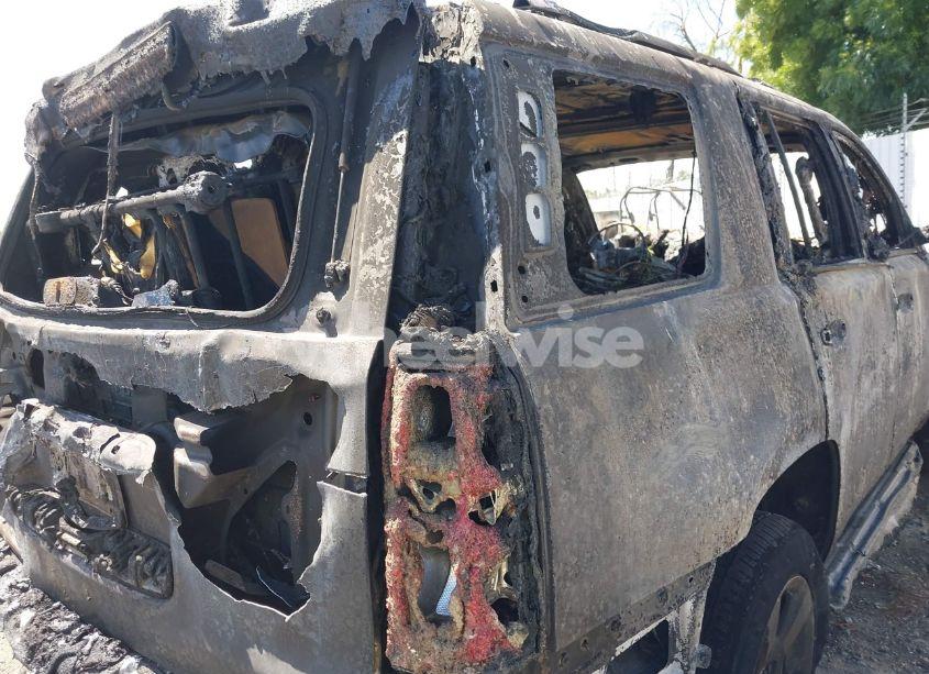 Photo 14 of 2016 Chevrolet Tahoe LT (VIN 1GNSCBKC0GR163943)