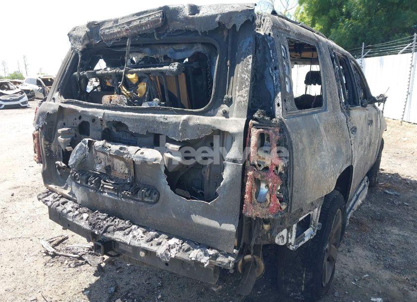 Photo 4 of 2016 Chevrolet Tahoe LT (VIN 1GNSCBKC0GR163943)