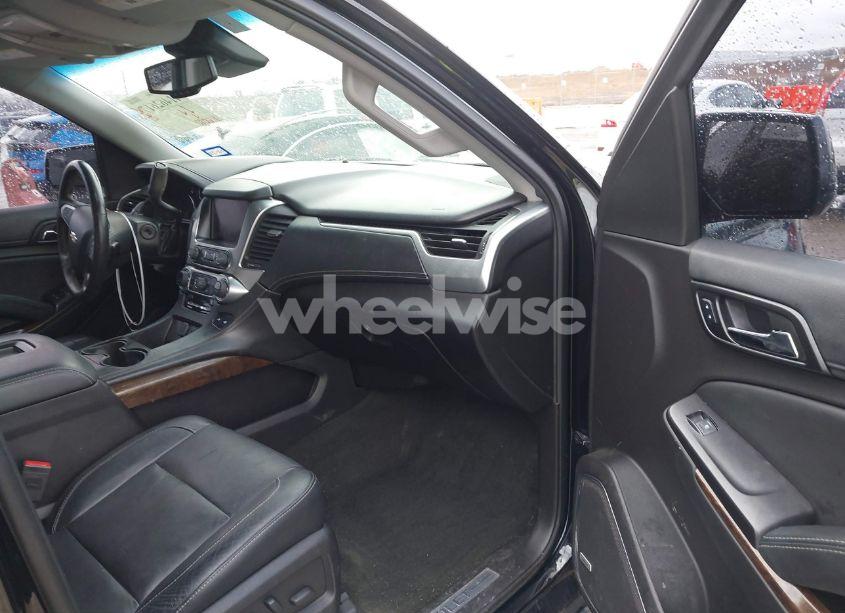 Photo 5 of 2016 Chevrolet Tahoe LT (VIN 1GNSCBKC0GR250337)