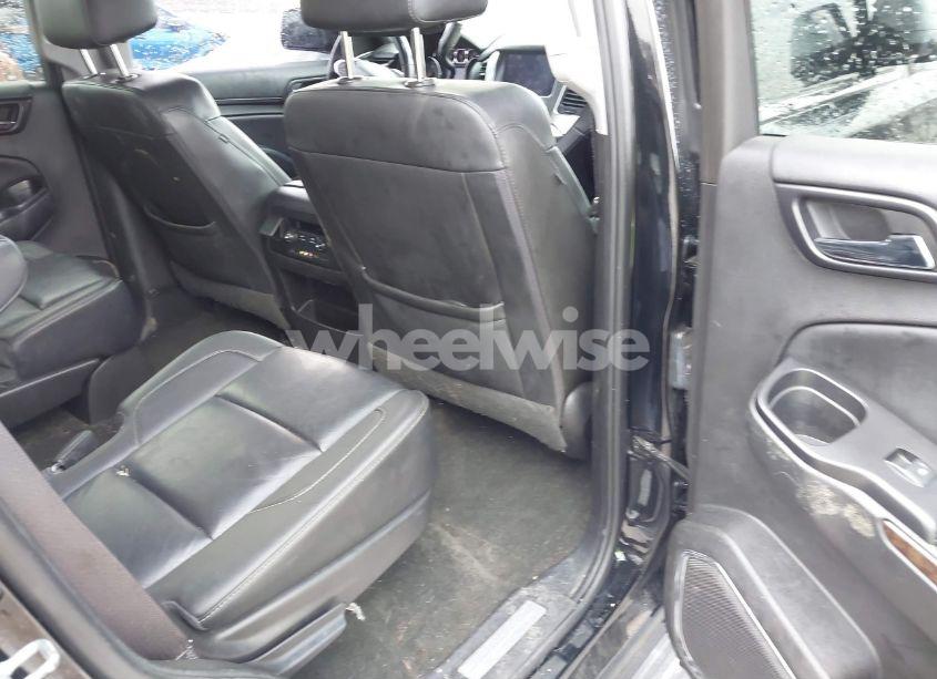 Photo 8 of 2016 Chevrolet Tahoe LT (VIN 1GNSCBKC0GR250337)