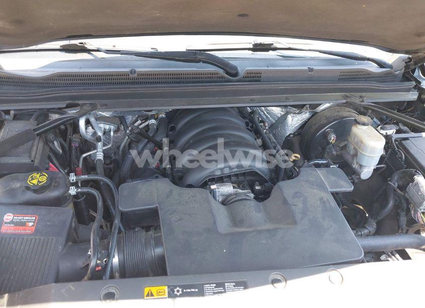 Photo 10 of 2016 Chevrolet Tahoe LT (VIN 1GNSCBKC0GR361339)