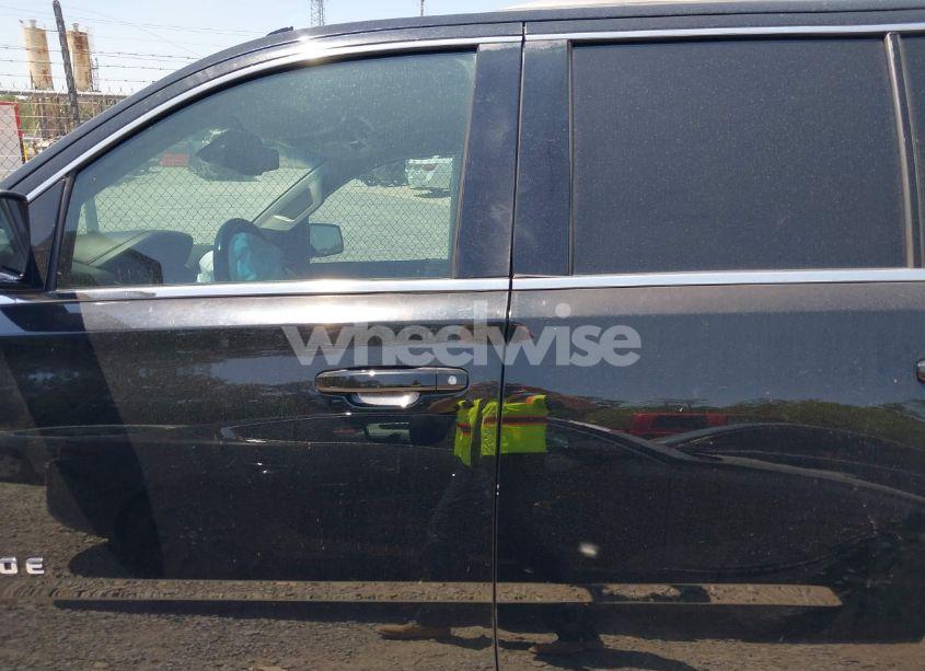 Photo 14 of 2016 Chevrolet Tahoe LT (VIN 1GNSCBKC0GR361339)