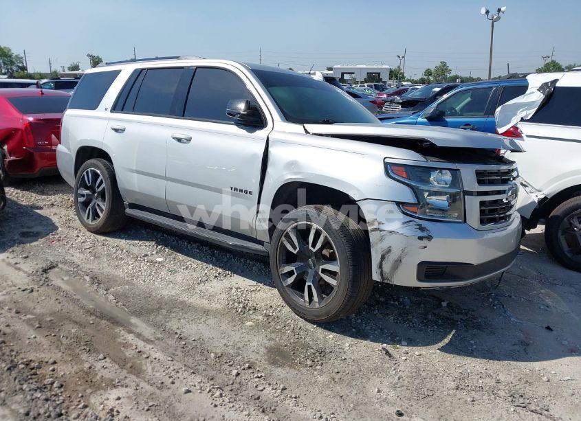 2019 Chevrolet Tahoe LT (VIN 1GNSCBKC0KR240660) main photo