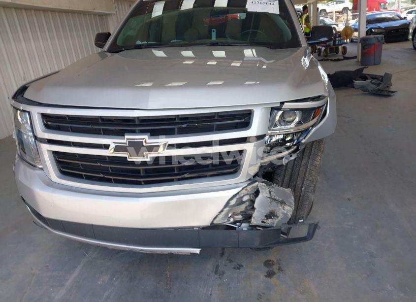 Photo 13 of 2019 Chevrolet Tahoe LT (VIN 1GNSCBKC0KR240660)