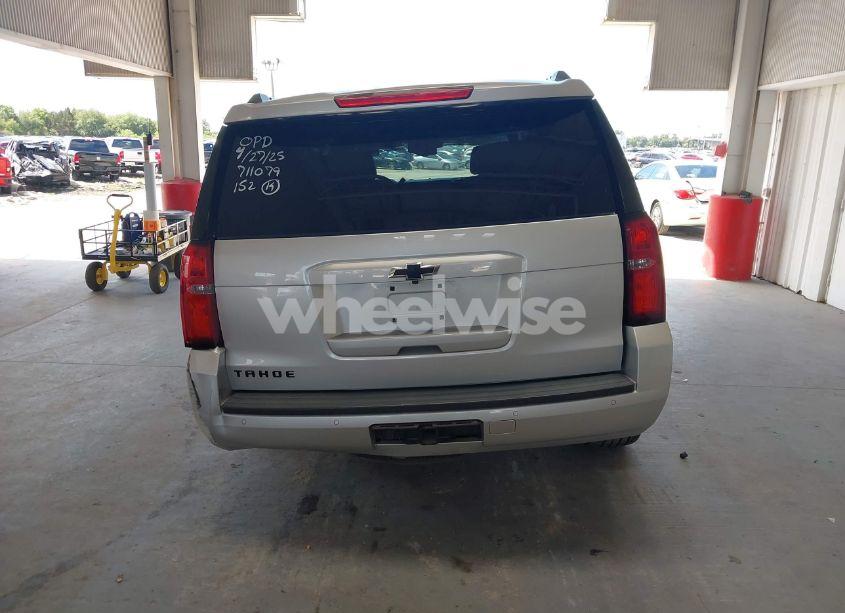 Photo 17 of 2019 Chevrolet Tahoe LT (VIN 1GNSCBKC0KR240660)