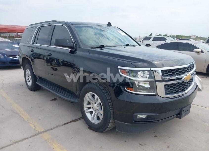 2019 Chevrolet Tahoe LT (VIN 1GNSCBKC0KR275635) main photo