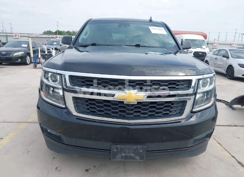 Photo 12 of 2019 Chevrolet Tahoe LT (VIN 1GNSCBKC0KR275635)