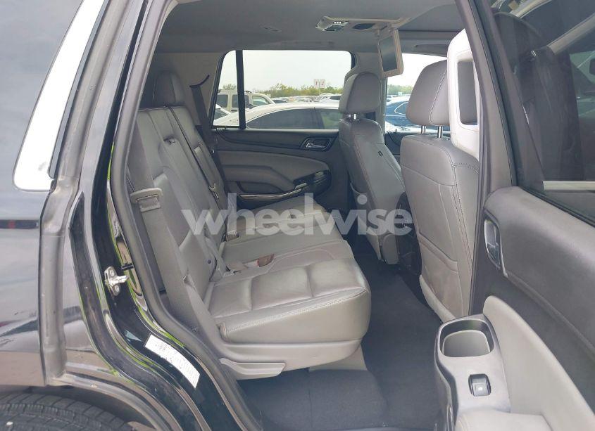 Photo 8 of 2019 Chevrolet Tahoe LT (VIN 1GNSCBKC0KR275635)