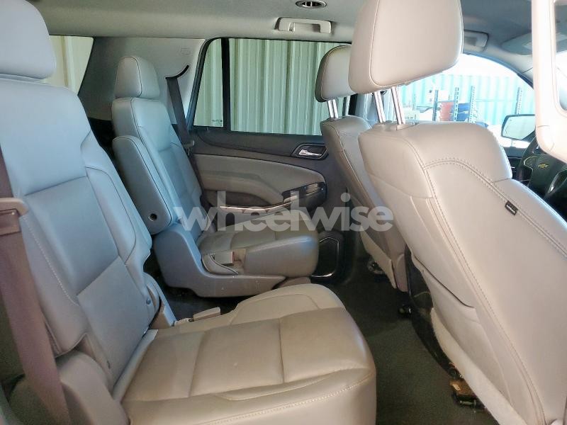 Photo 9 of 2019 CHEVROLET TAHOE C1500 LT (VIN 1GNSCBKC0KR351600)