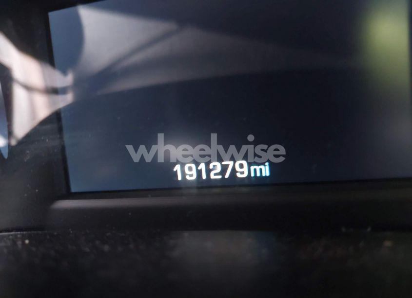 Photo 15 of 2015 Chevrolet Tahoe LT (VIN 1GNSCBKC1FR105189)