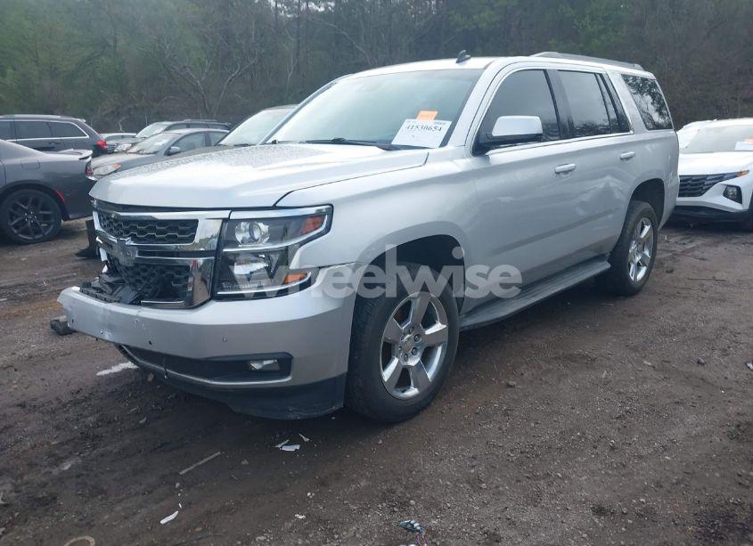 Photo 2 of 2015 Chevrolet Tahoe LT (VIN 1GNSCBKC1FR105189)