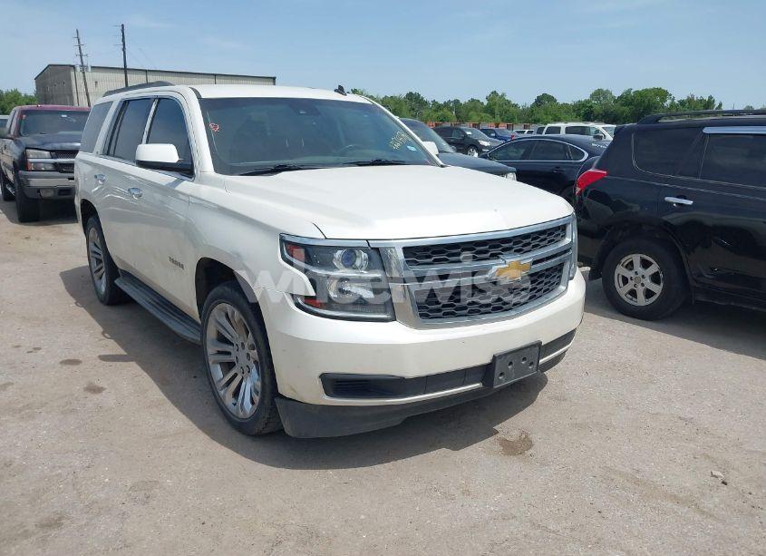 2015 Chevrolet Tahoe LT (VIN 1GNSCBKC1FR180992) main photo