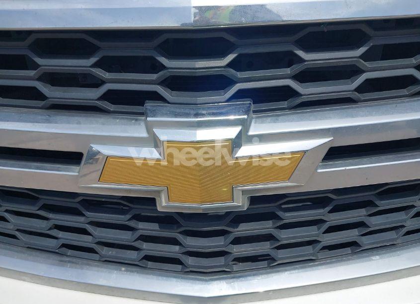 Photo 6 of 2015 Chevrolet Tahoe LT (VIN 1GNSCBKC1FR180992)