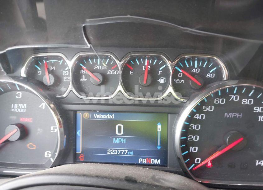 Photo 7 of 2015 Chevrolet Tahoe LT (VIN 1GNSCBKC1FR180992)