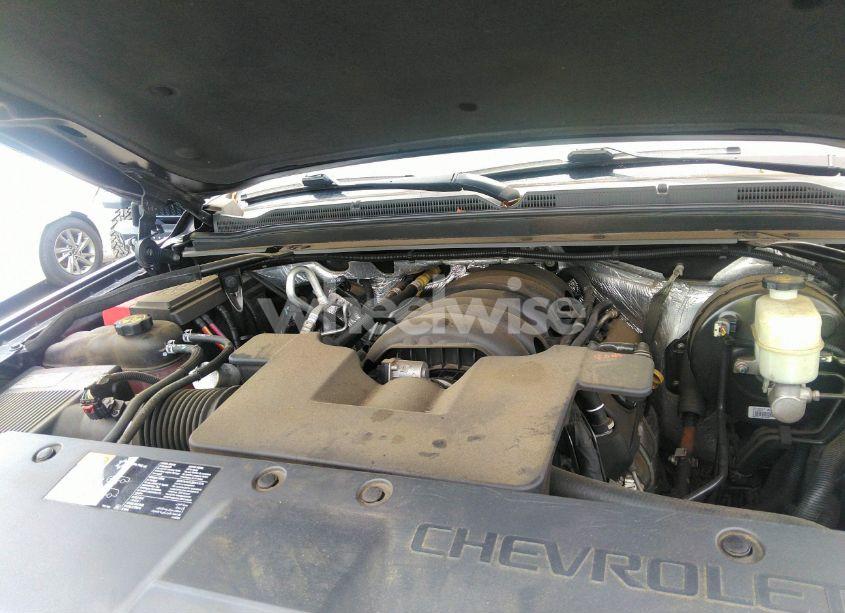 Photo 10 of 2015 Chevrolet Tahoe LT (VIN 1GNSCBKC1FR594998)