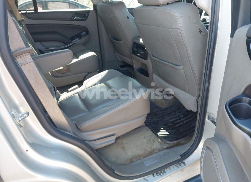 Photo 8 of 2016 Chevrolet Tahoe LT (VIN 1GNSCBKC1GR223597)