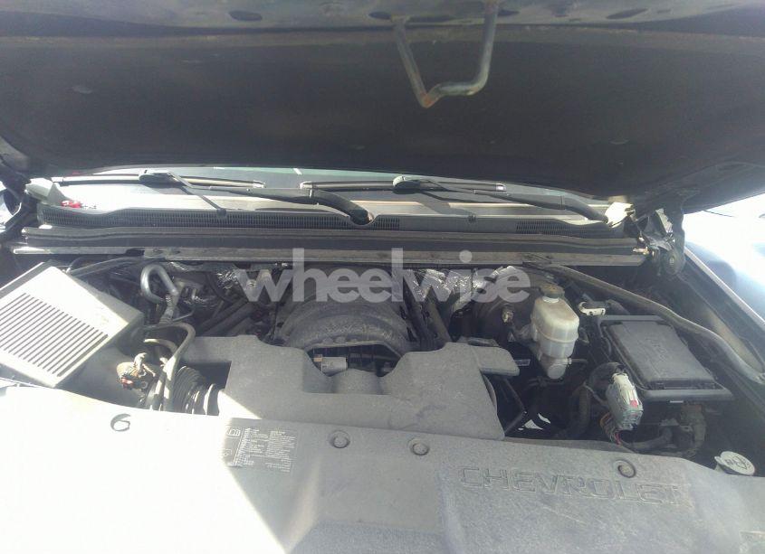 Photo 10 of 2017 Chevrolet Tahoe LT (VIN 1GNSCBKC1HR309039)