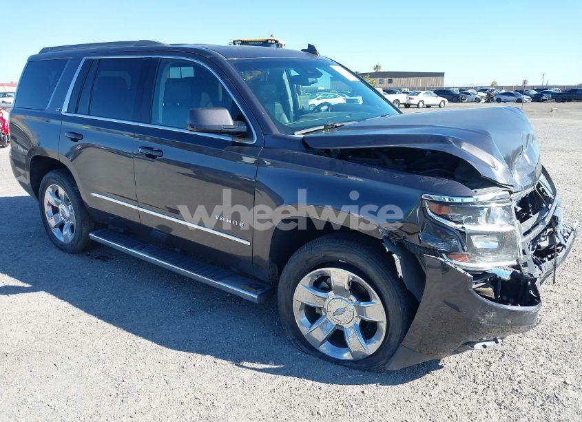 2017 Chevrolet Tahoe LT (VIN 1GNSCBKC1HR403647) main photo