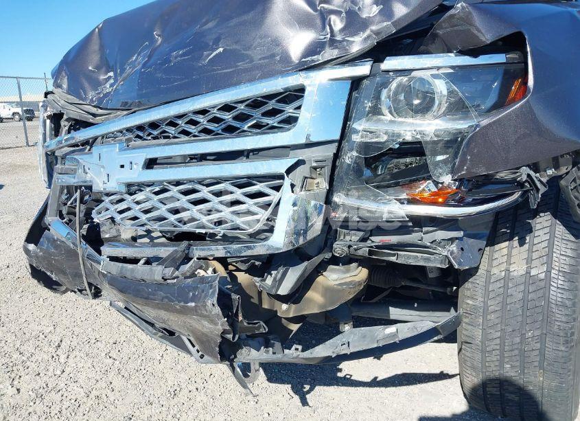Photo 6 of 2017 Chevrolet Tahoe LT (VIN 1GNSCBKC1HR403647)