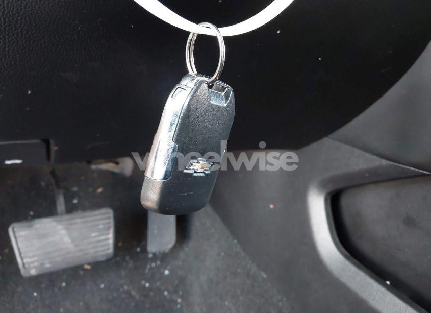 Photo 11 of 2018 Chevrolet Tahoe LT (VIN 1GNSCBKC1JR365875)