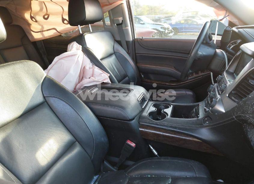 Photo 5 of 2018 Chevrolet Tahoe LT (VIN 1GNSCBKC1JR365875)