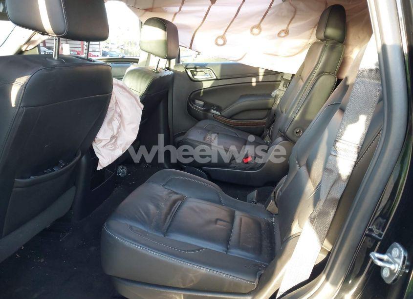 Photo 8 of 2018 Chevrolet Tahoe LT (VIN 1GNSCBKC1JR365875)